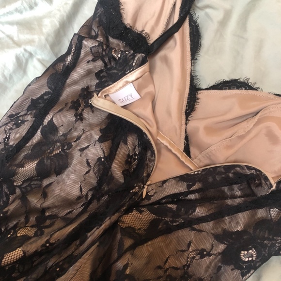 Black lace overlay dress - Picture 3 of 3